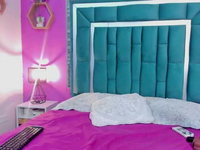 Live sex webcam photo for VALERYANDERSON #291942143