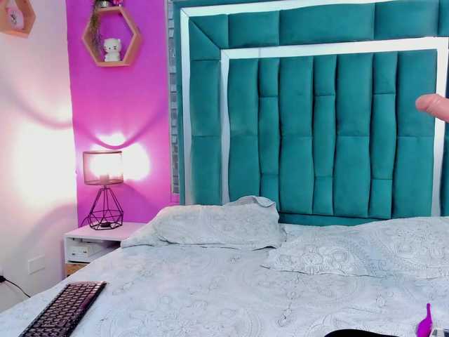 Live sex webcam photo for VALERYANDERSON #292290715