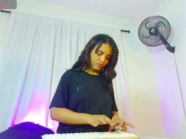 Live sex webcam photo for VALERYY-ROSE #291615564
