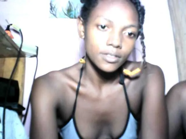 Live sex webcam photo for VALLYRAZ #290888403