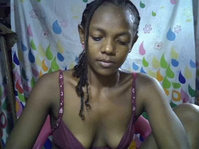 Live sex webcam photo for VALLYRAZ #292935655