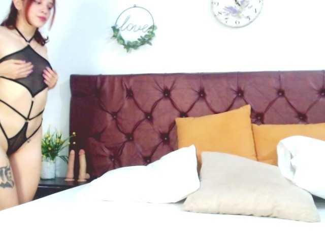 Live sex webcam photo for VALWALKER #272993144