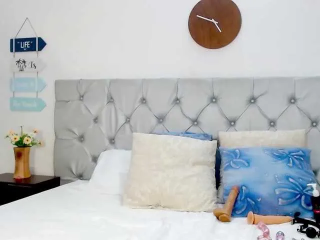 Live sex webcam photo for VALWALKER #273387786