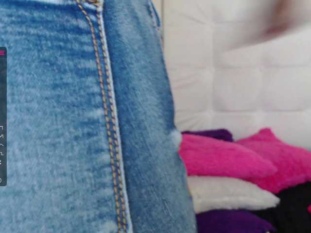 Live sex webcam photo for VANERUIZ-511 #271920360