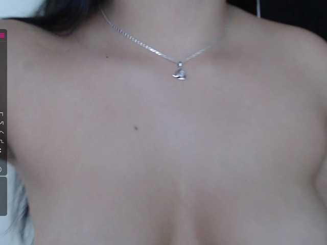 Live sex webcam photo for VANERUIZ-511 #271935695