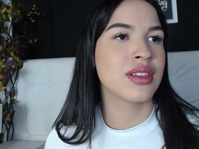 Live sex webcam photo for VANERUIZ-511 #271954171