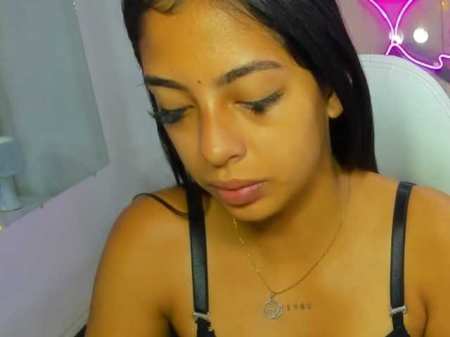 Live sex webcam photo for VENNUS-MURCIA1 #277406674