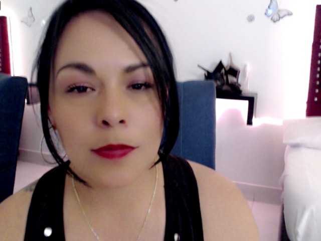 Live sex webcam photo for VICTORIA-DEVI #274404575