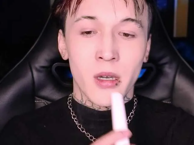Live sex webcam photo for VINNIEHACKER #277048440