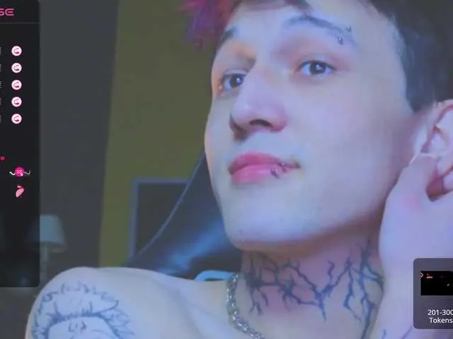 Live sex webcam photo for VINNIEHACKER #277060695