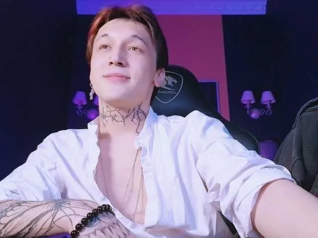 Live sex webcam photo for VINNIEHACKER #277456818