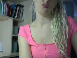 Live sex webcam photo for VIPGERL99 #178563747