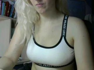 Live sex webcam photo for VIPGERL99 #179008798