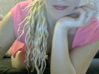 Live sex webcam photo for VIPGERL99 #179903017