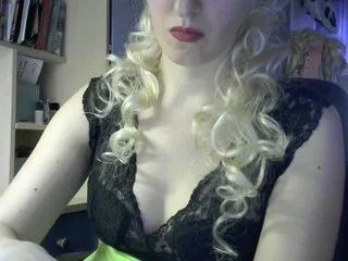 Live sex webcam photo for VIPGERL99 #186222240