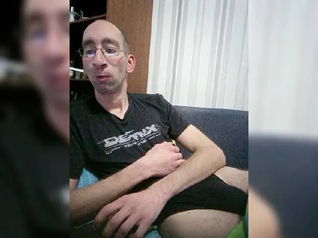 Live sex webcam photo for VITALIPYPSIK #276768741