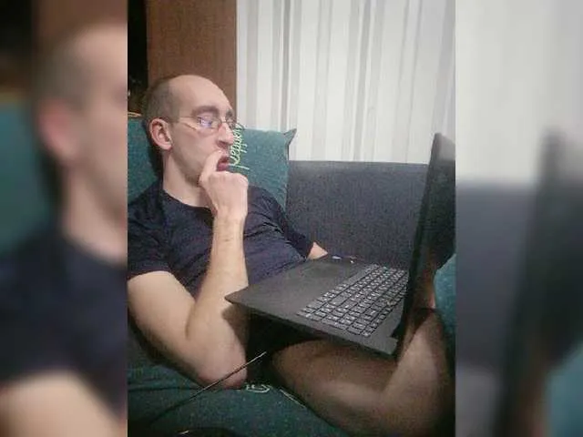 Live sex webcam photo for VITALIPYPSIK #276887369