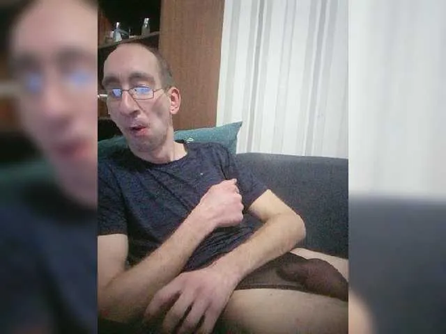 Live sex webcam photo for VITALIPYPSIK #276901098