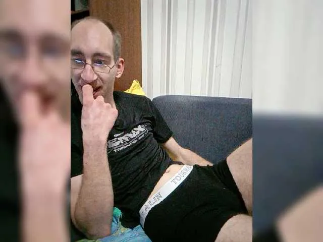 Live sex webcam photo for VITALIPYPSIK #277305741