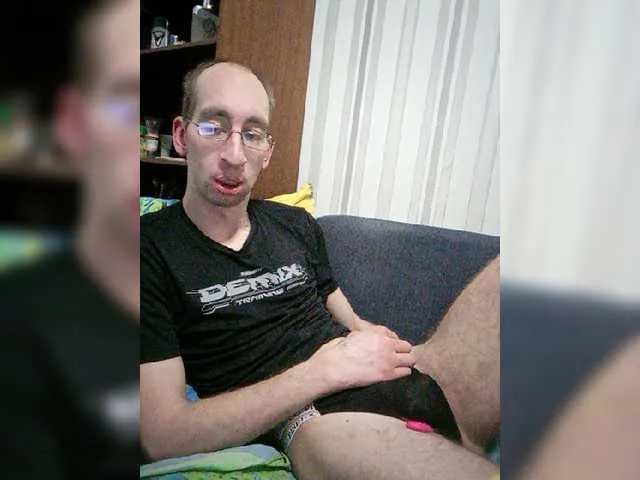 Live sex webcam photo for VITALIPYPSIK #277361026