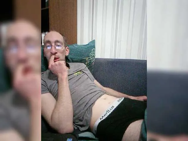 Live sex webcam photo for VITALIPYPSIK #277745434