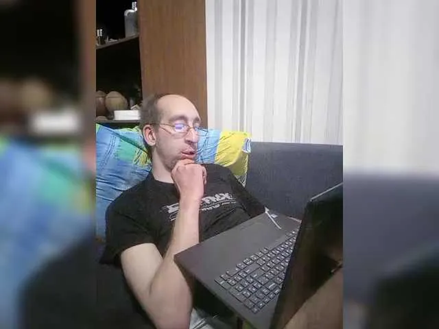 Live sex webcam photo for VITALIPYPSIK #290910440
