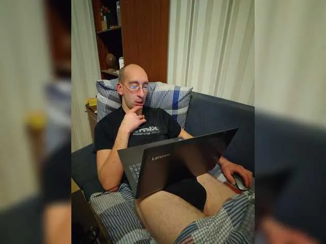 Live sex webcam photo for VITALIPYPSIK #292601356