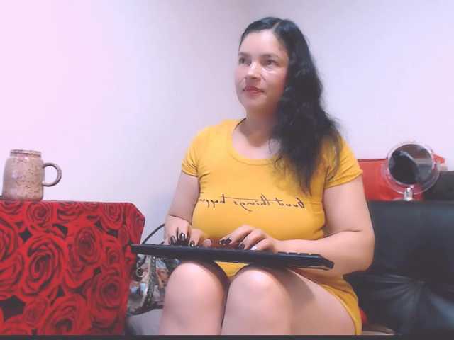 Live sex webcam photo for VKKTORIAAA #273415924