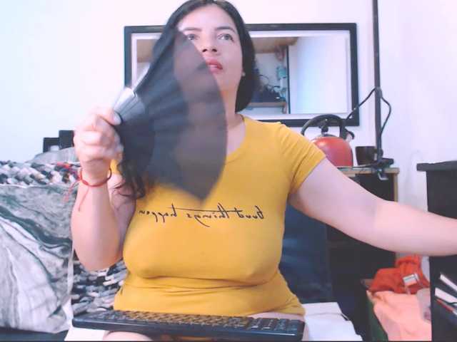 Live sex webcam photo for VKKTORIAAA #275565930