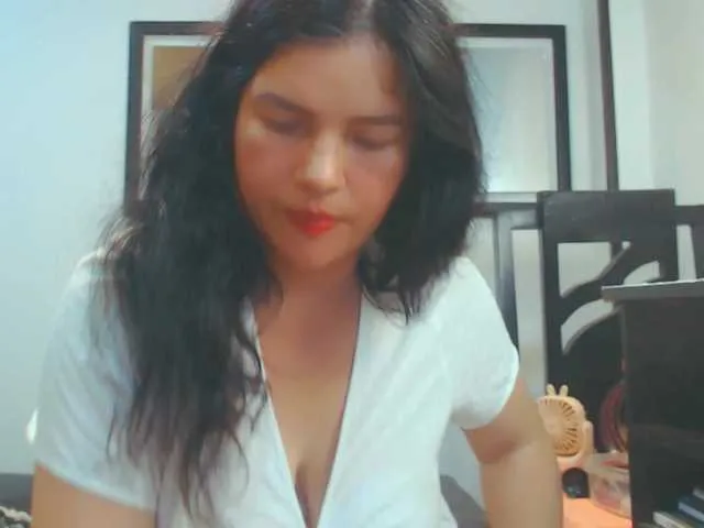 Live sex webcam photo for VKKTORIAAA #276611042
