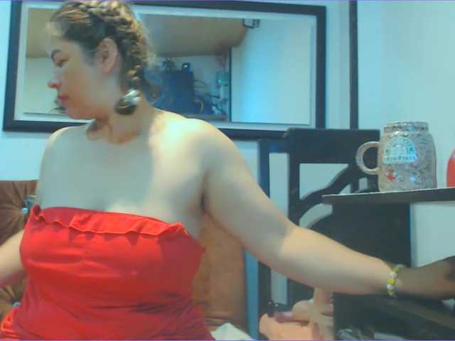 Live sex webcam photo for VKKTORIAAA #277109347