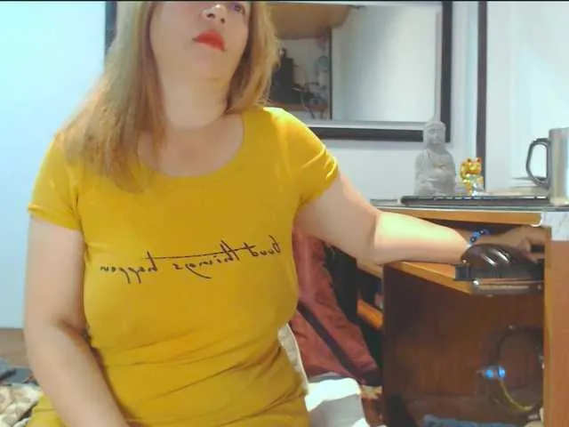 Live sex webcam photo for VKKTORIAAA #289762963