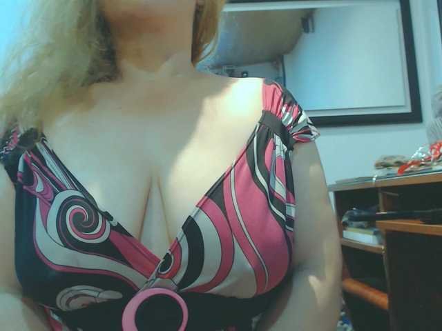 Live sex webcam photo for VKKTORIAAA #290612736