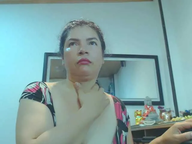 Live sex webcam photo for VKKTORIAAA #291691622