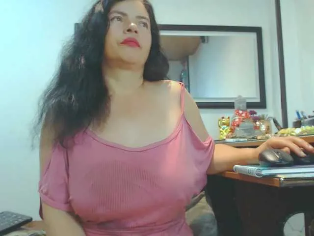 Live sex webcam photo for VKKTORIAAA #291965433