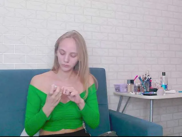 Live sex webcam photo for VLADIMERS #277677093