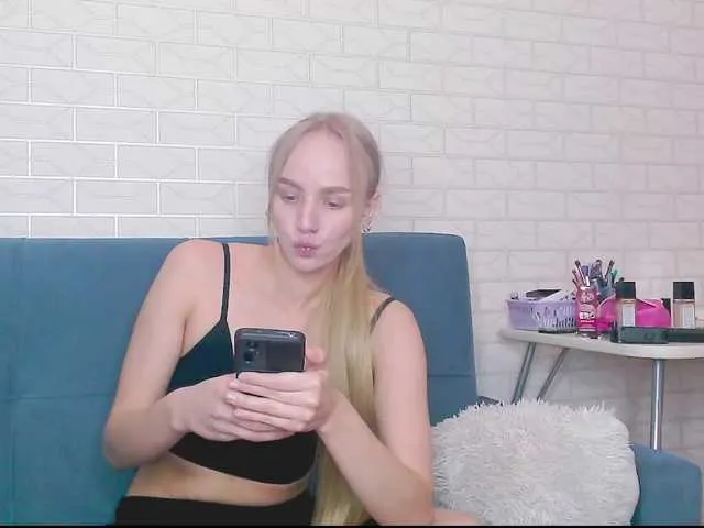 Live sex webcam photo for VLADIMERS #277787750