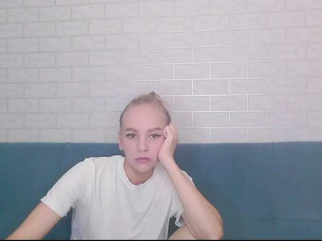 Live sex webcam photo for VLADIMERS #277947897