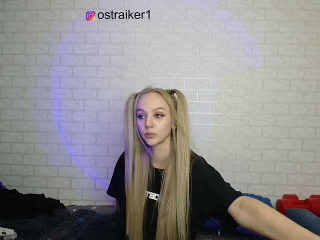 Live sex webcam photo for VLADIMERS #290042766