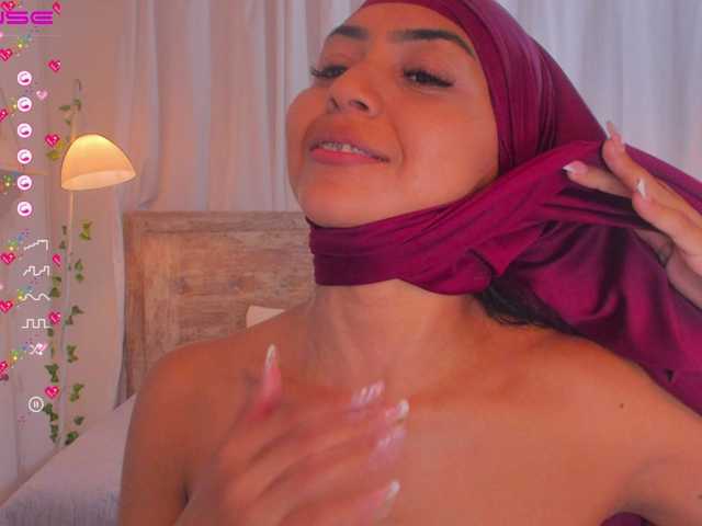 Live sex webcam photo for Vaaleriiia #274218119