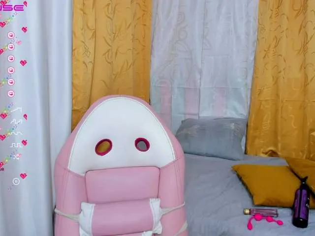 Live sex webcam photo for Vaaleriiia #274225895