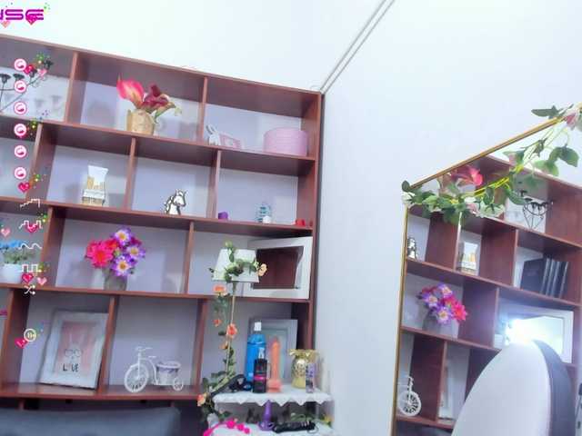 Live sex webcam photo for Vaaleriiia #274437945