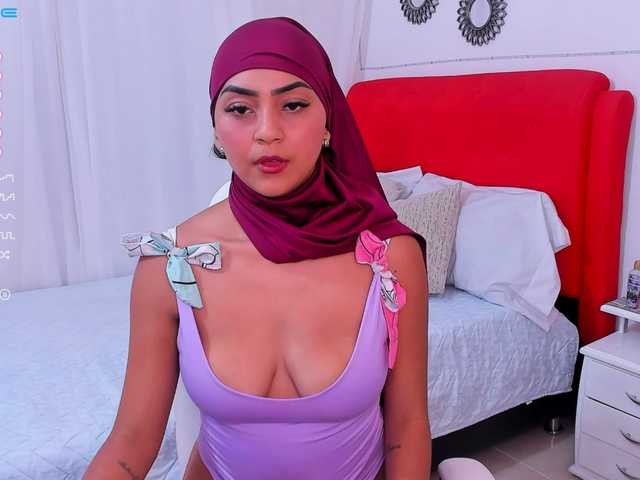 Live sex webcam photo for Vaaleriiia #274527556