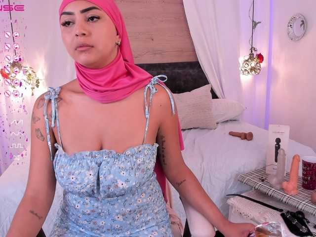 Live sex webcam photo for Vaaleriiia #275643682