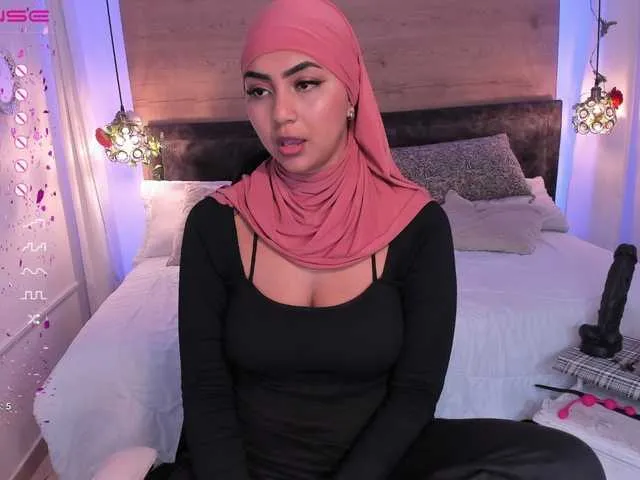 Live sex webcam photo for Vaaleriiia #275876517