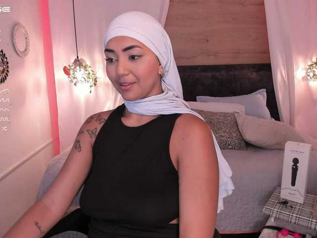 Live sex webcam photo for Vaaleriiia #276083809