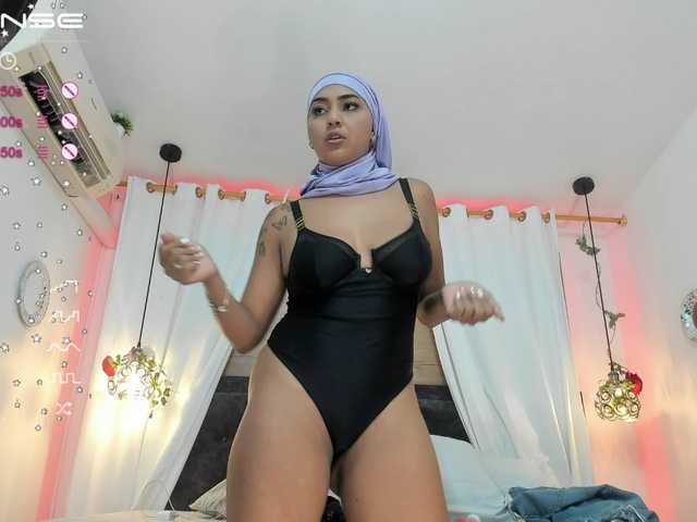 Live sex webcam photo for Vaaleriiia #276257518