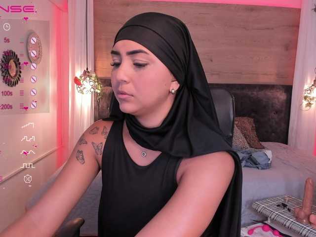 Live sex webcam photo for Vaaleriiia #276478041