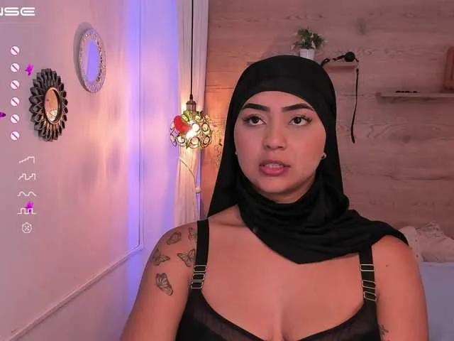 Live sex webcam photo for Vaaleriiia #276770761