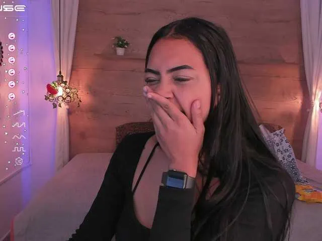 Live sex webcam photo for Vaaleriiia #277019580